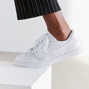 Nike Women’s Blazer Low LE NWT